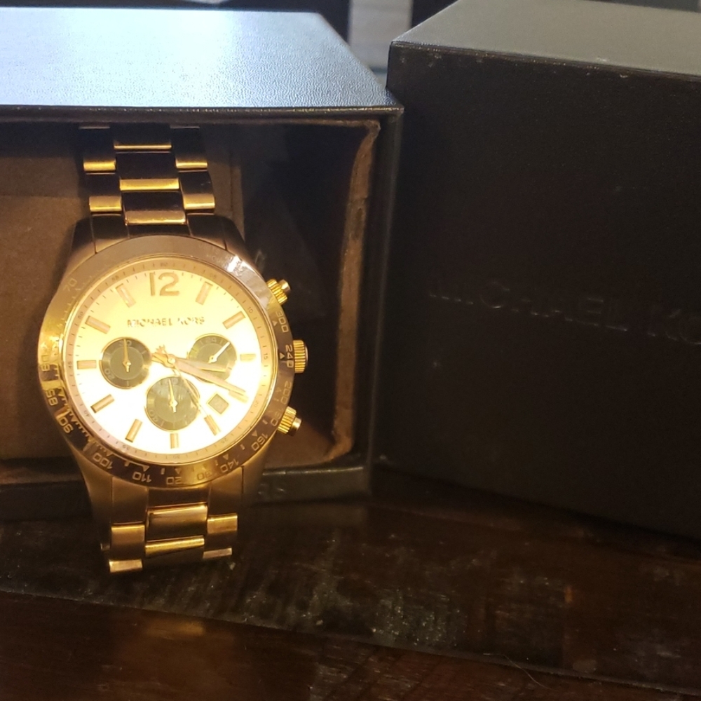 Rose Gold Micheal Kors watch